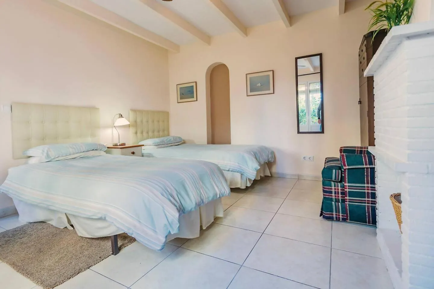 Cyv Beach Vacation In Idyllic 3 Bedroom Apartment 0*, Fuengirola